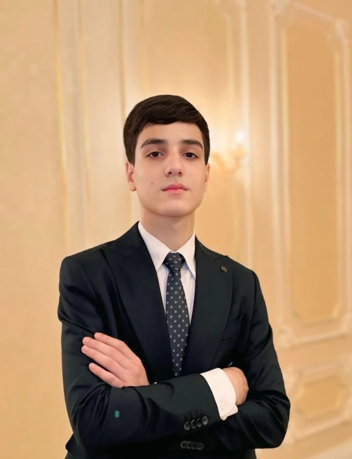 Хусейн Азизов
