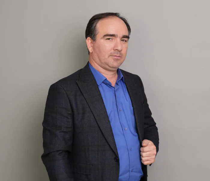 Ислам Джамалдинов