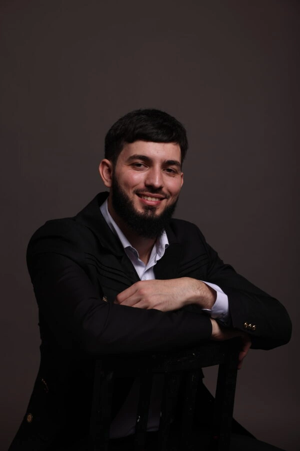 Заур Айдамиров